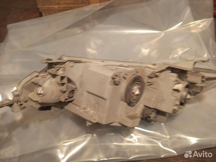 Фары toyota allion ZT26 HLL 20-447