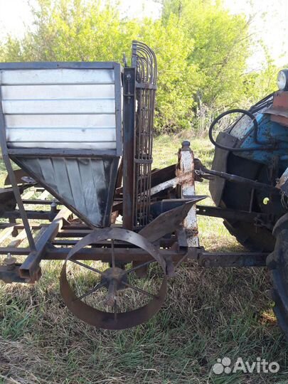 Картофелесажалка двухрядная