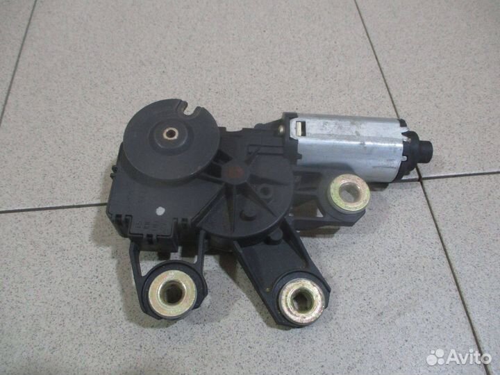 Моторчик стеклоочистителя задний Porsche Cayenne 1