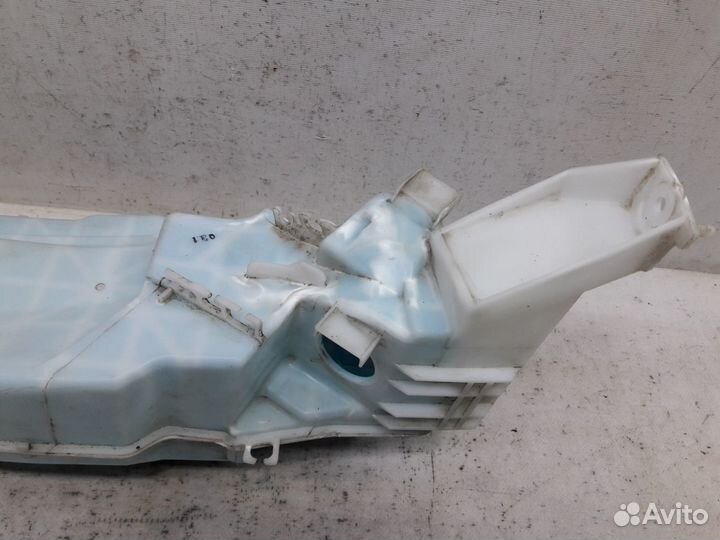 Бачок омывателя Toyota Land Cruiser 200 2007