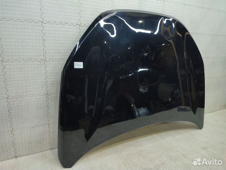 Капот LADA Vesta 2015