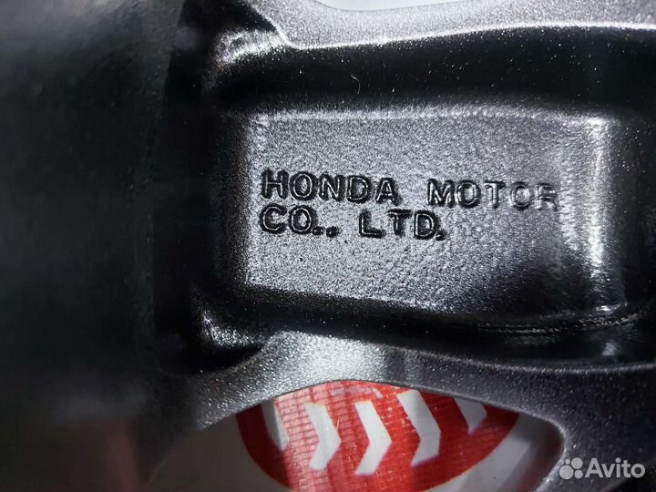 Диски Honda R16 5/114.3 цо 64.1 мм