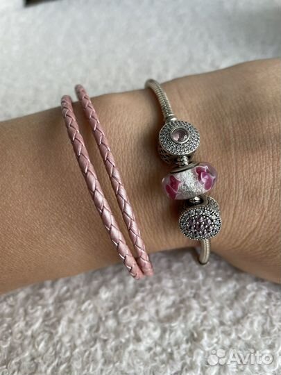 Браслеты и шармы pandora
