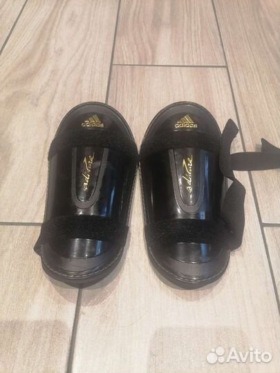 Щетки футбольные Adidas