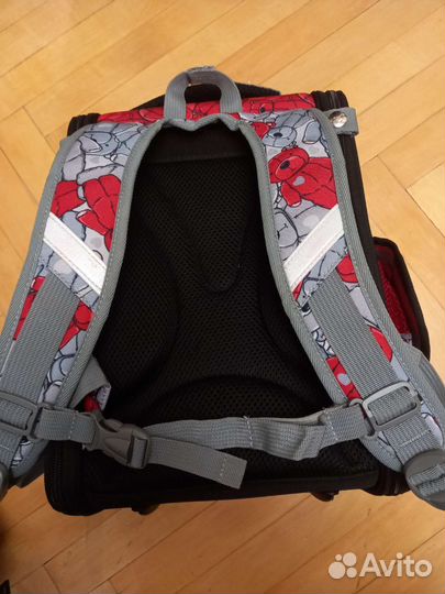 Школьный рюкзак