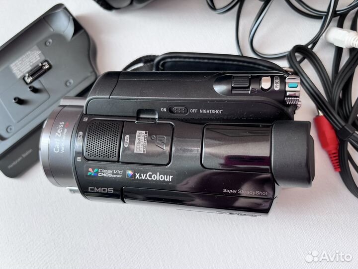 Видеокамера Sony HDR-SR7E