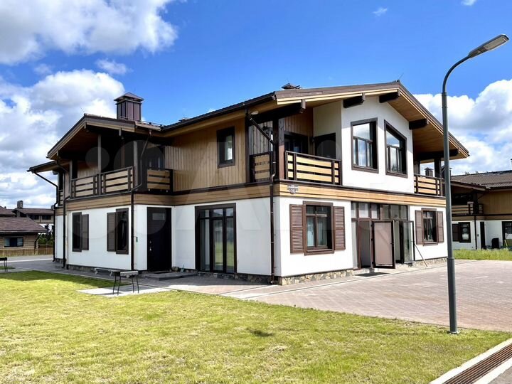 Таунхаус 120 м² на участке 4 сот.