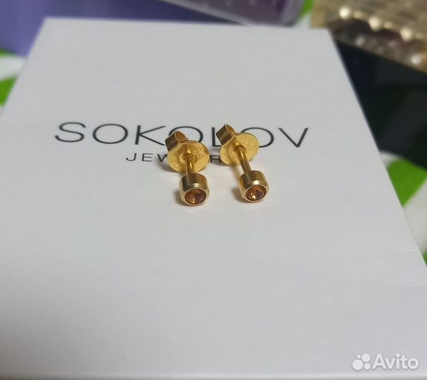 Серьги гвоздики