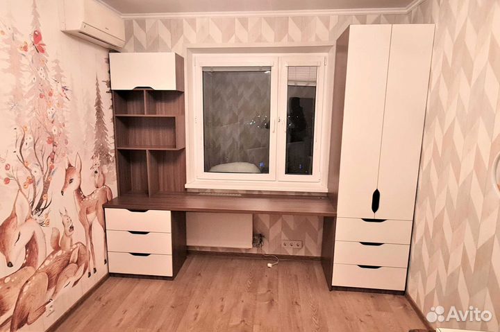 Рабочая зона у окна