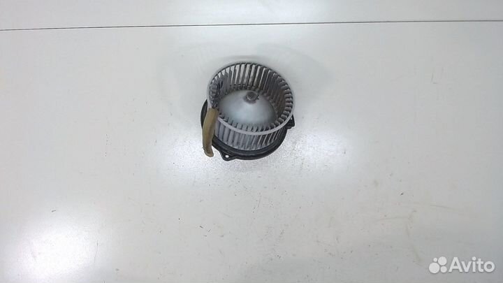 Двигатель отопителя Mitsubishi Colt, 1996