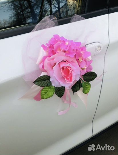 Украшение машины на свадьбу