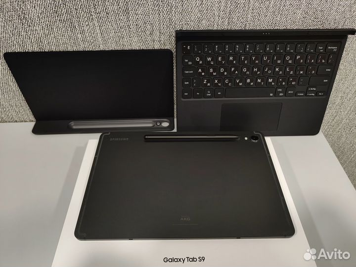 Samsung Tab S9 12/256Gb + Клавиатура