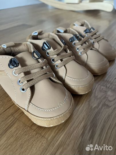 Одежда и обувь для двойни