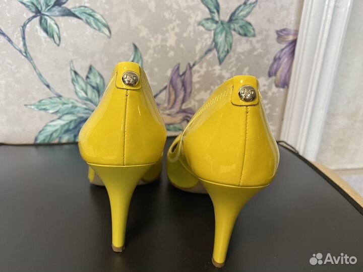 Туфли женские 38 размер оригинал