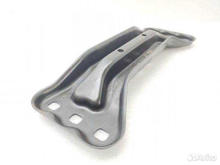 Кронштейн кпп Mercedes-Benz E-Class W212 1.8 M271