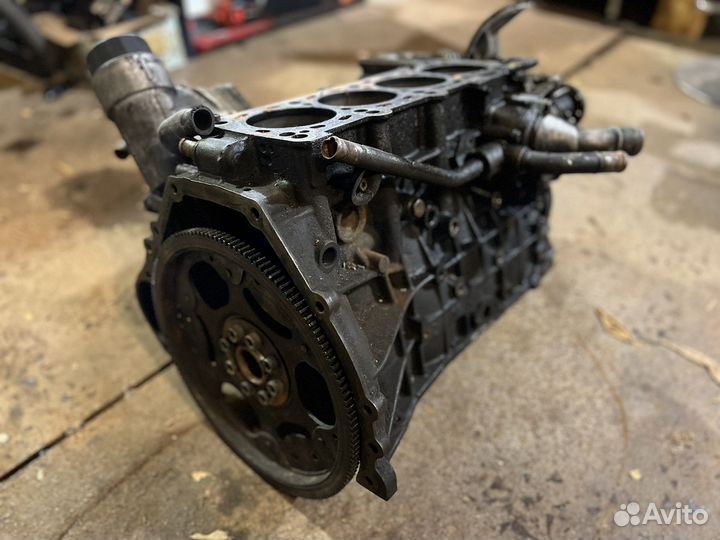 Блок двигателя D20DT