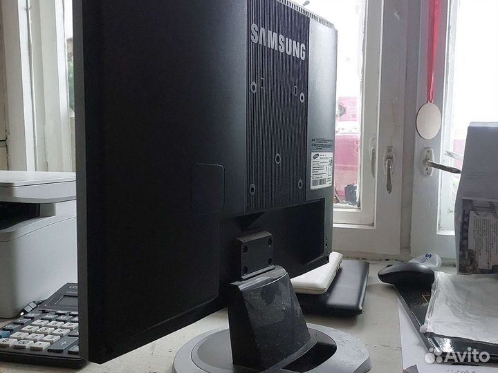 Монитор Samsung SyncMaster 920n