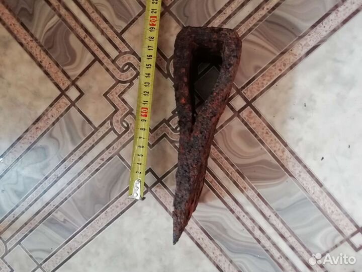 Топор старинный кованый царский