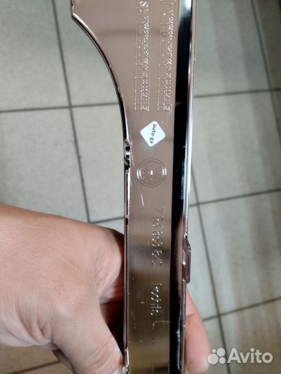 Молдинг зад бампера пр VW Touareg 7P6853842