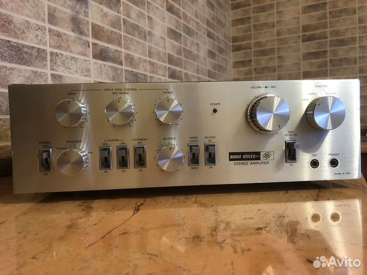 Усилитель AGS A-120 (Канада, 1976 год)