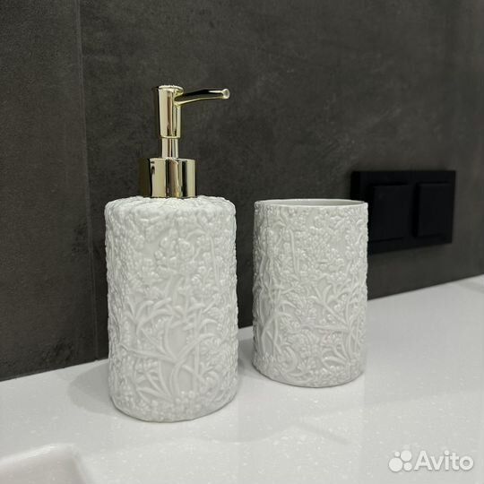 Набор для ванной комнаты zara home