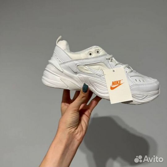 Женские кроссовки Nike Wmns M2K Tekno