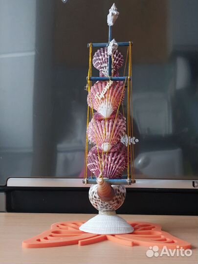 Парусник из морских ракушек