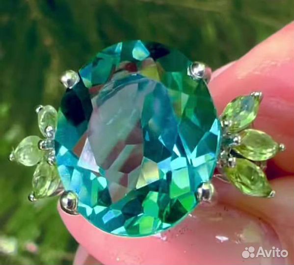 Аквамарин в серебояном кольце