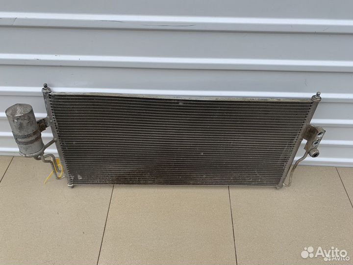 Радиатор кондиционера Nissan Almera B10
