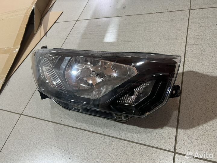 Левая фара гранта