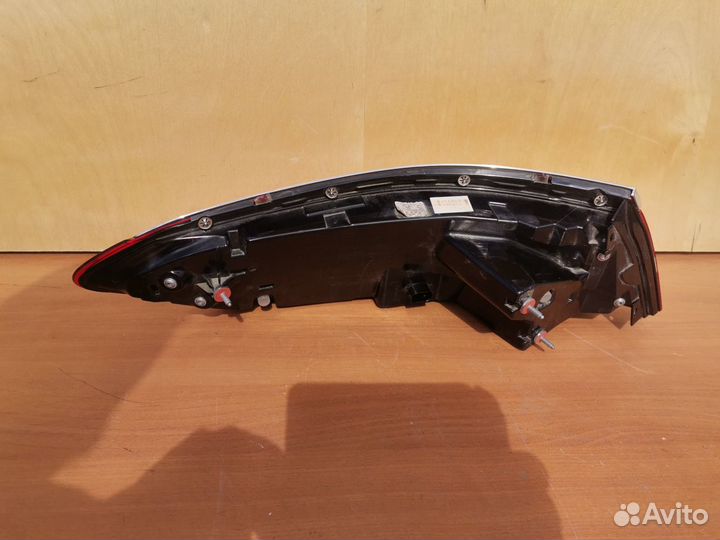 Фонарь задний наружный правый Mercedes-Benz GLC