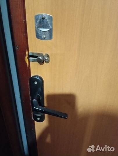 Дверь входная металлическая