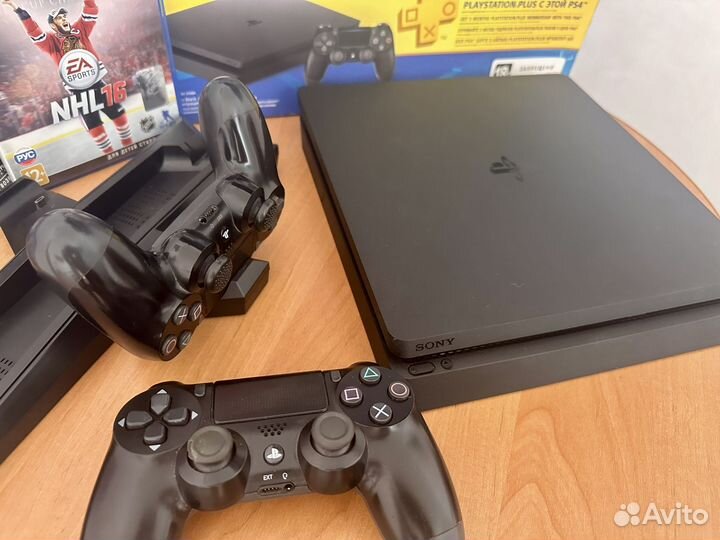 Sony playstation PS 4 slim 1000Gb