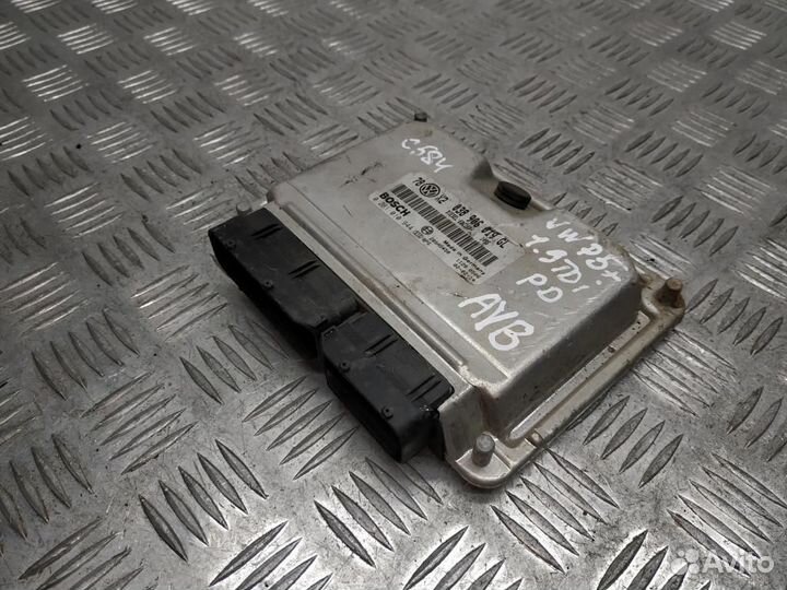 Блок управления двигателем Volkswagen Passat