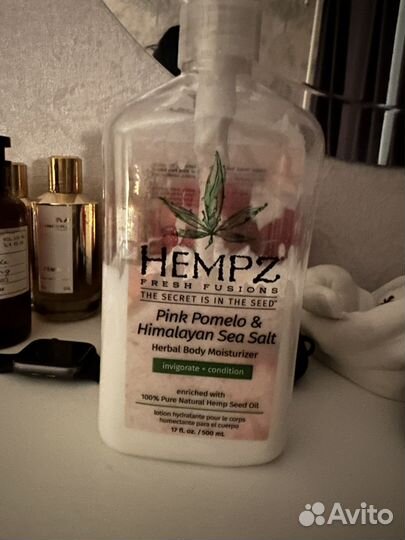 Молочко для тело hempz