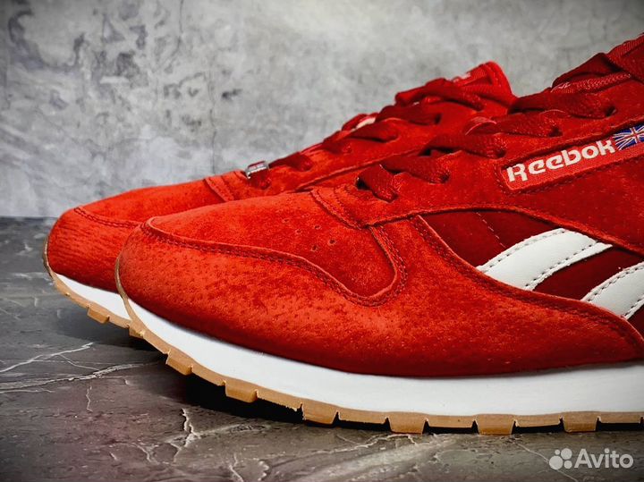 Кроссовки Reebok красные