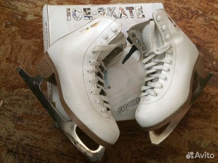 Коньки фигурные женские размер 36