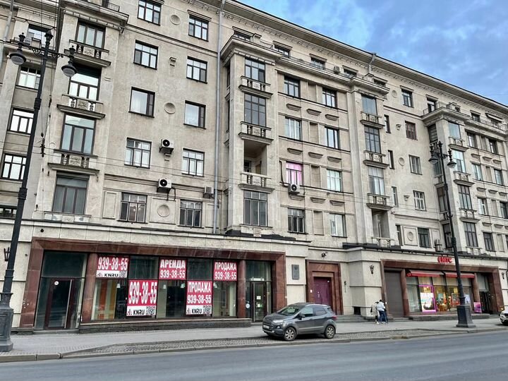 227м² проходное, престижнное, м.Московская