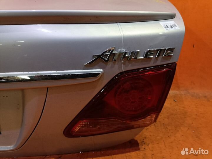 Крышка багажника Toyota Crown GRS200