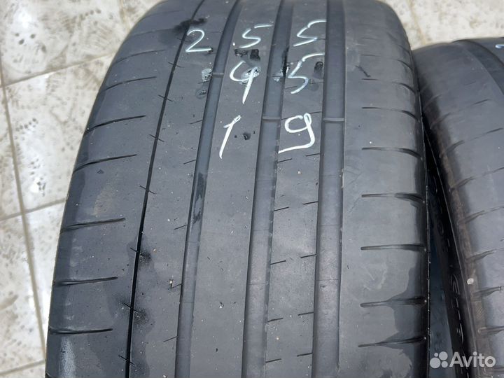 Michelin Pilot Super Sport 255/45 R19