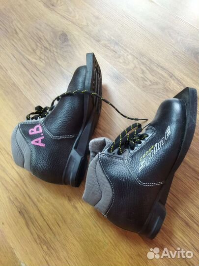 Лыжные ботинки