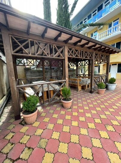 Комната 20 м² в 8-к., 2/4 эт.