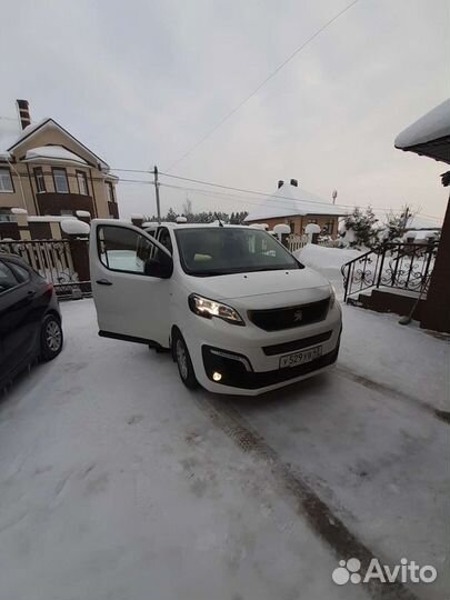 Пассажирские перевозки минивэн