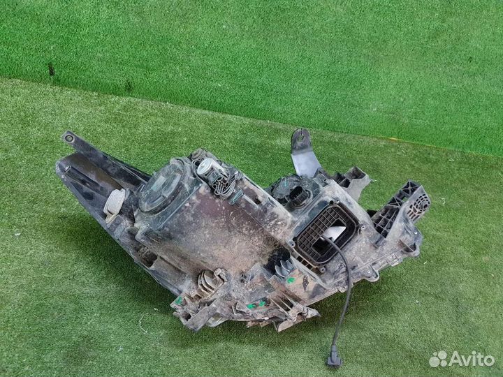 Фара левая Haval H9