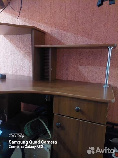 Стол компьютерный