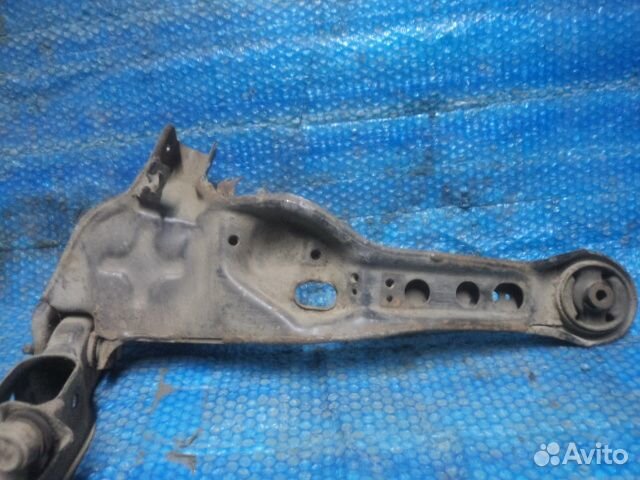 Рычаг задний продольный левый Mitsubishi Carisma