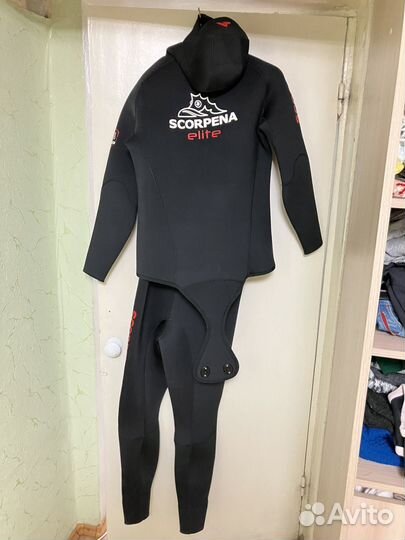 Гидрокостюм