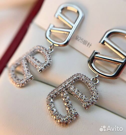 Серьги valentino