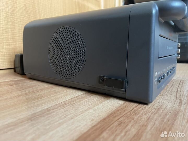 Видеомагнитофон Rampage Hi Fi Stereo портативный