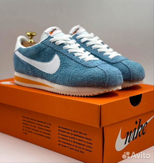 Женские кроссовки Nike Cortez